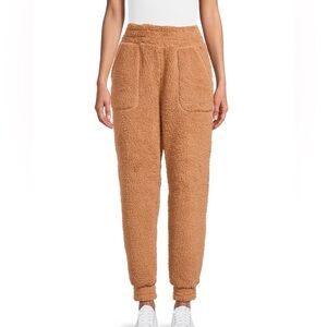 No Boundaries Women’s Tan Fleece Joggers